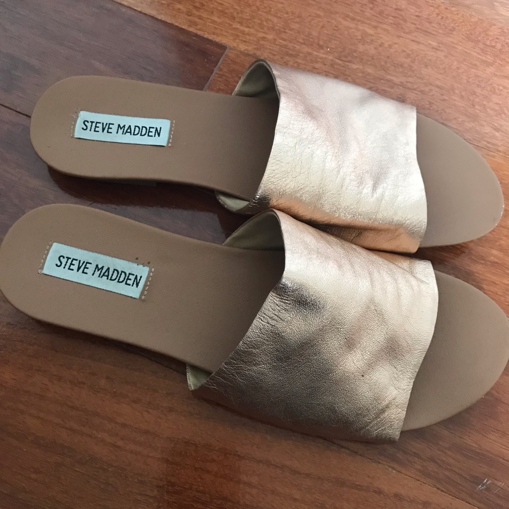 Steve Madden slides